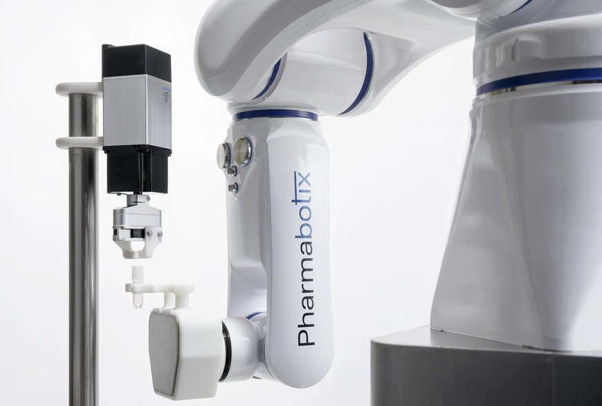 Pharmabotix nutzt Hygienic Design-Roboter Motoman HD8 von Yaskawa zum Abfüllen kleinerer Chargen