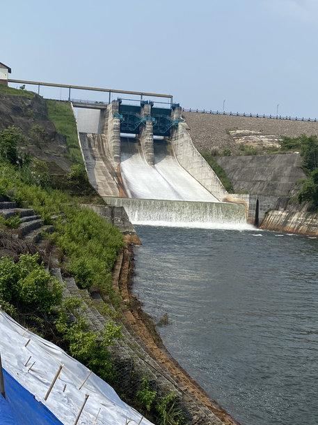 Wie die PcVue SCADA Plattform das Wassermanagement am Karian Staudamm in Indonesien überwacht